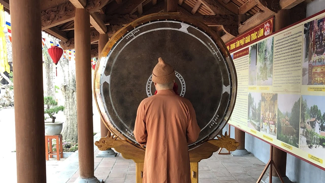 Chuong – Trong va vai tro trong nghi le Phat giao