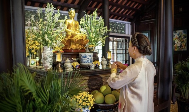 Cách Đọc Kinh Tại Nhà: Nghi Thức, Ý Nghĩa & Lưu Ý Quan Trọng cach doc kinh tai nha nghi thuc y nghia luu y quan trong 3