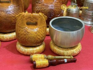 Chuông đồng tụng kinh