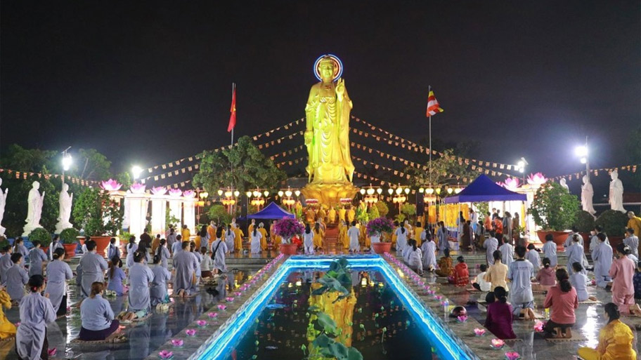 Lễ vía Phật A Di Đà